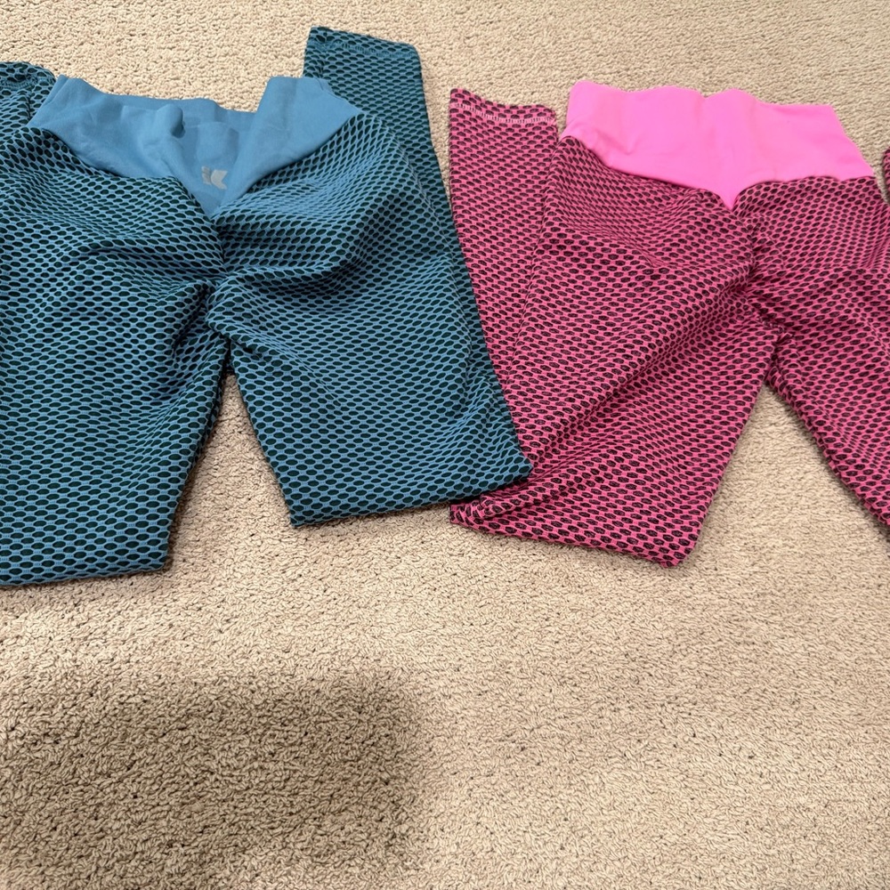 Blue and Pink Textured Leggings